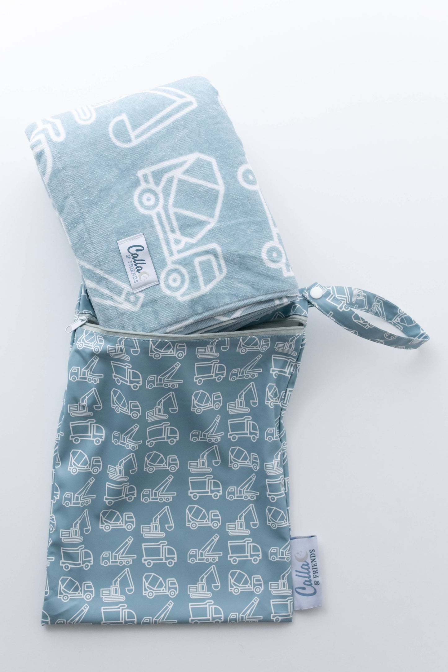 The Maverick Kids Beach Towel + Wet Bag Set