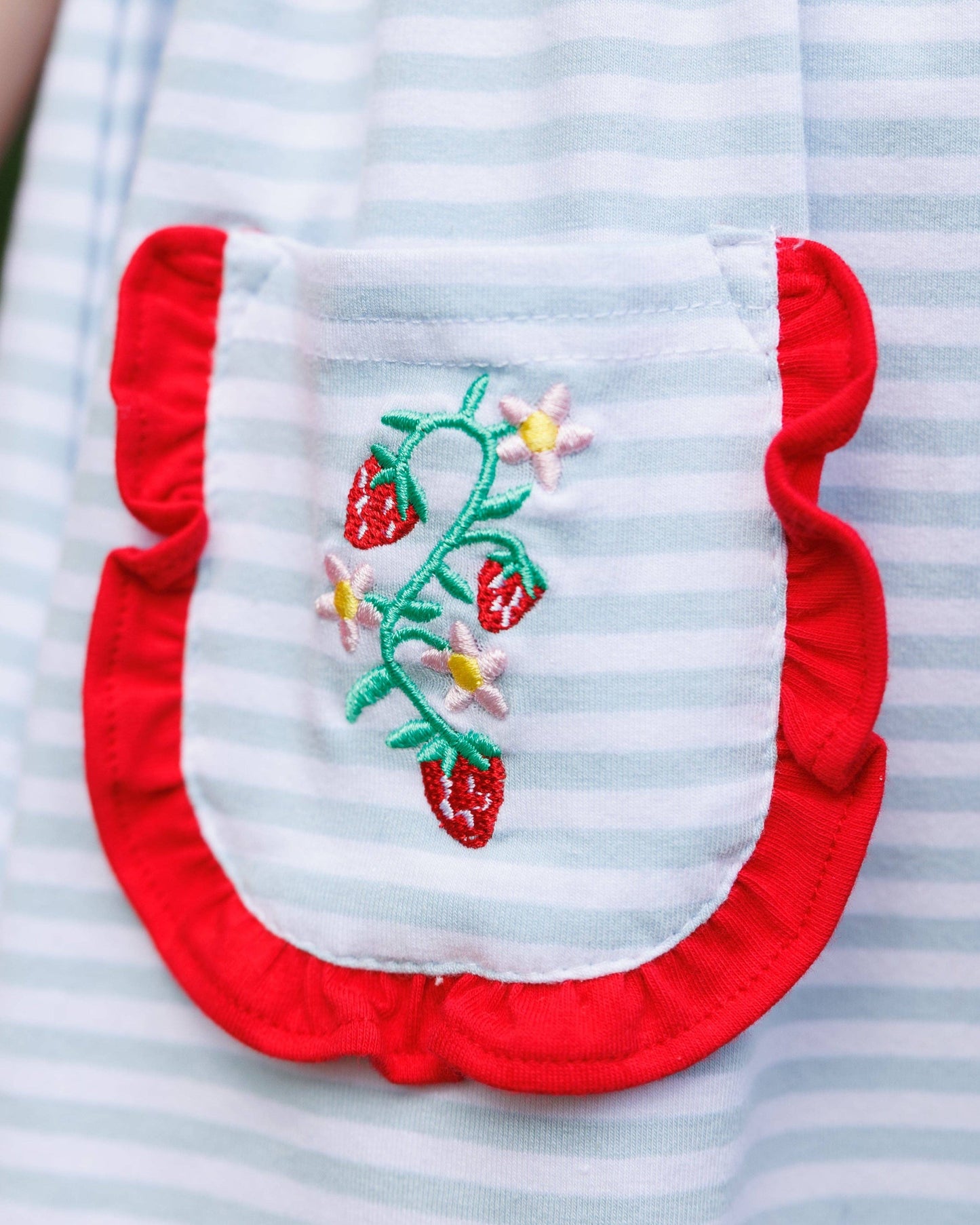 So Berry Sweet Scallop Short Set